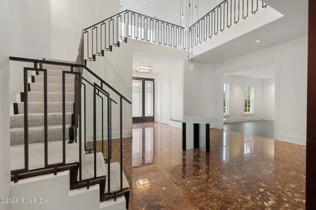 $8,995,000 | 8 Old Round Hill Lane, Greenwich, CT 06831