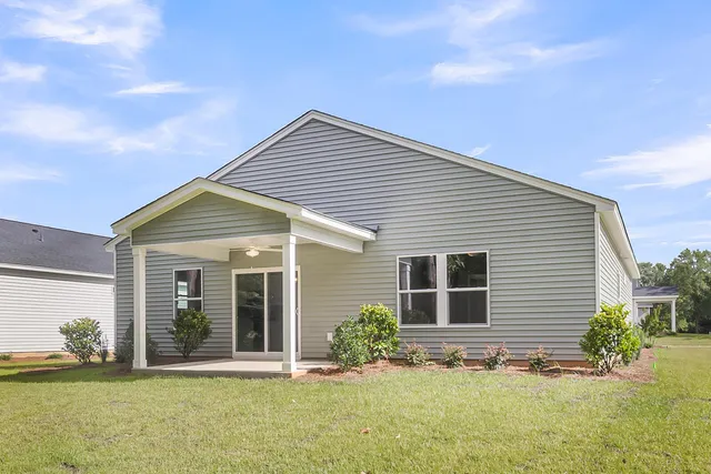 $290,000 | 1915 Deercreek Drive, Manning, SC 29102