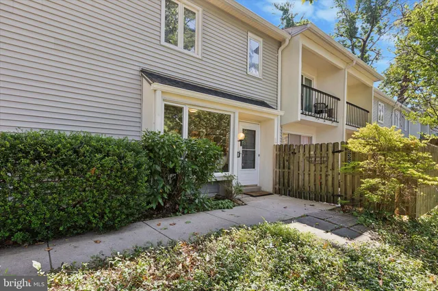 $309,000 | 238 East Chelsea Circle, Newtown Square, PA 19073