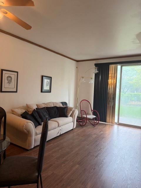 337 Mill Street, Unit 337 Batavia, IL 60510 - Photo 10 of 12 a living room with furniture and a large window