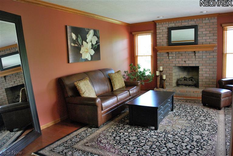 1306 Spring Valley Avenue Northwest Canton, OH 44708 - Photo 5 of 23 Gallery Image 5