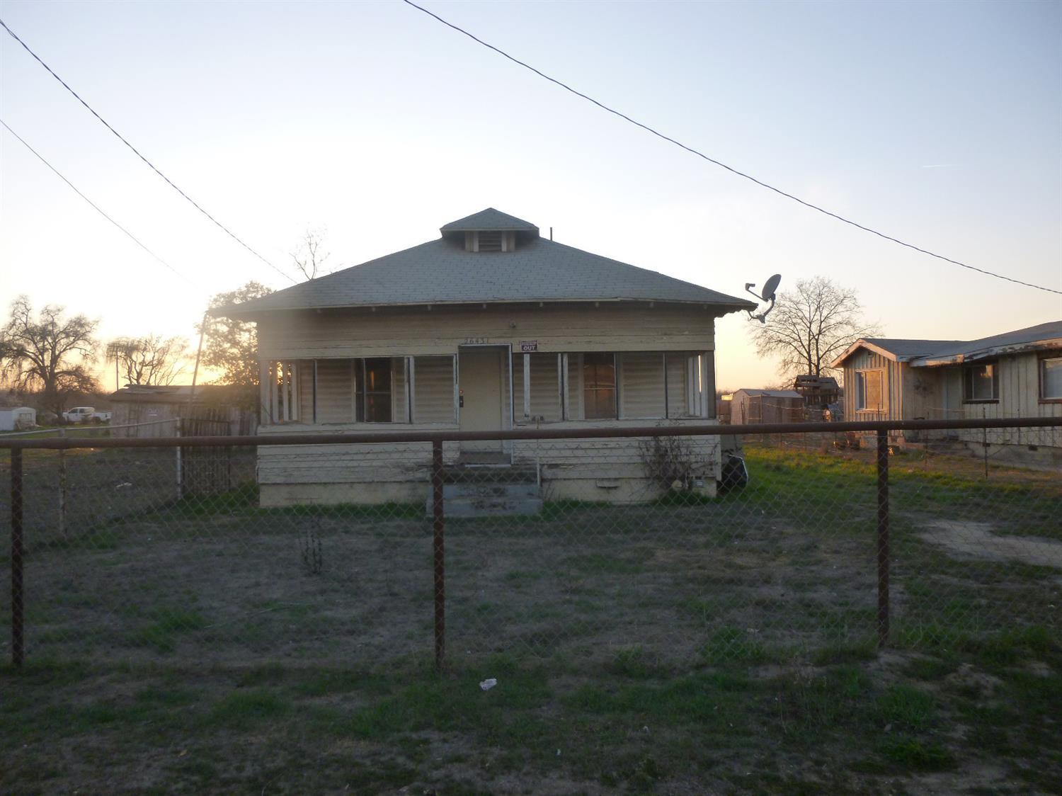 26431 Harrison Road Visalia, CA 93277 - Photo 1 of 9 Primary Photo