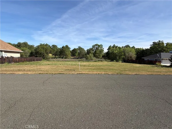 $95,000 | 1100 Oak Park Way, Lakeport, CA 95453