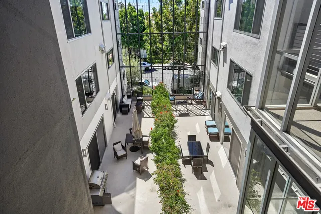 a view of an entryway with seating area