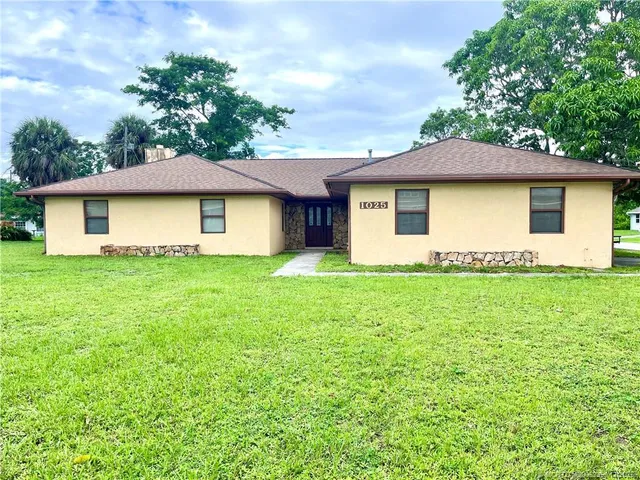 $475,000 | 1025 Southeast 10th Street, Stuart, FL 34996