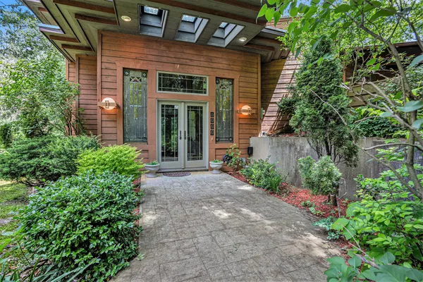 $599,900 | 6888 Ann Arbor Road, Jackson, MI 49201