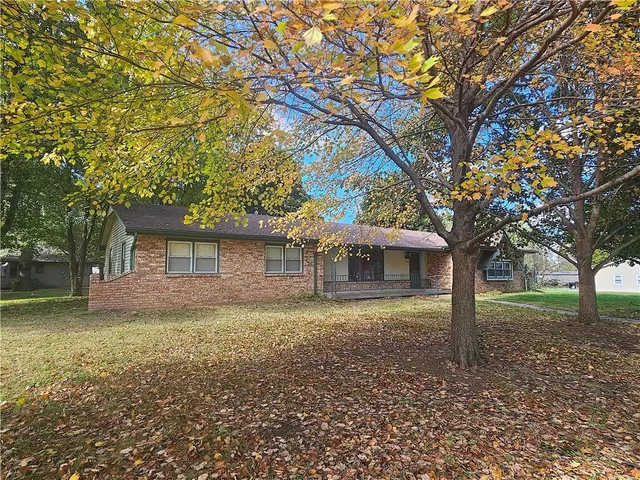 $279,000 | 405 North Ash Street, Garnett, KS 66032