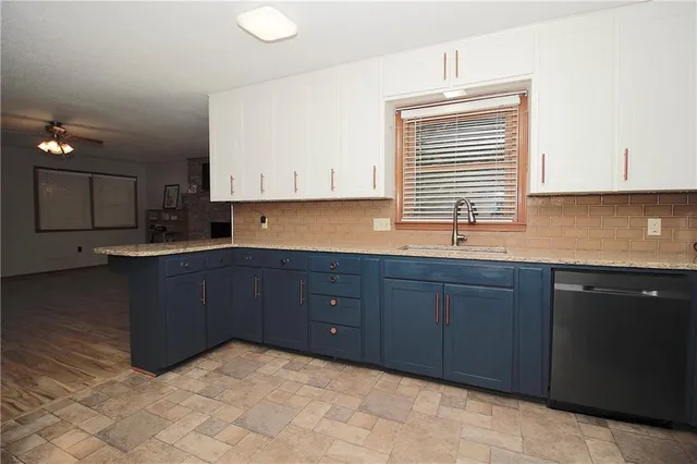 $279,000 | 405 North Ash Street, Garnett, KS 66032