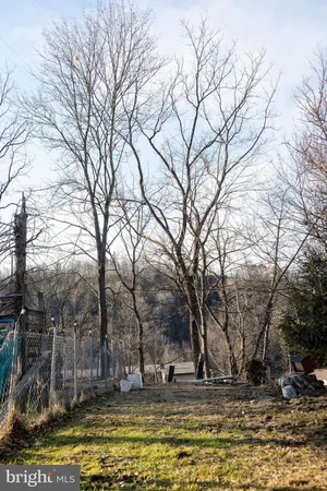 $39,000 | 704 Bear Valley Avenue, Shamokin, PA 17872