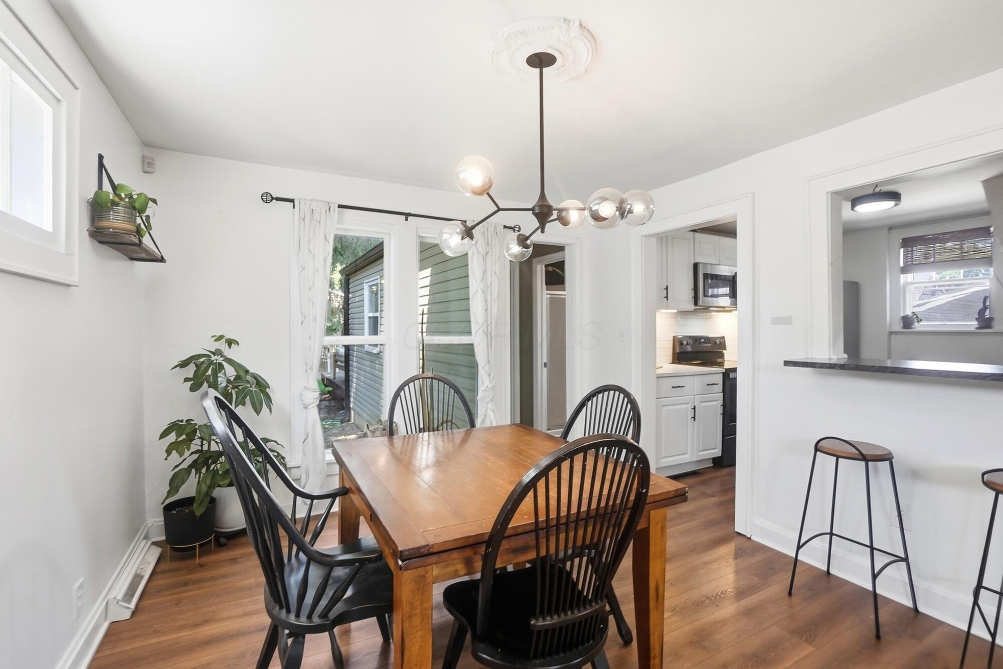 587 Wiltshire Road Columbus, OH 43204 - Photo 11 of 73