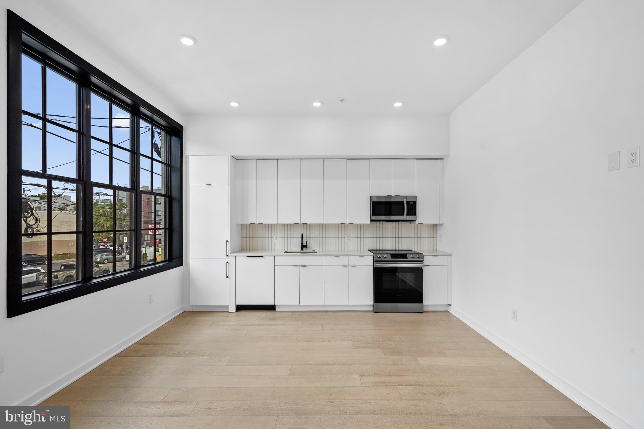 2525 Frankford Avenue, Unit 3F Philadelphia, PA 19125 - Photo 3 of 14