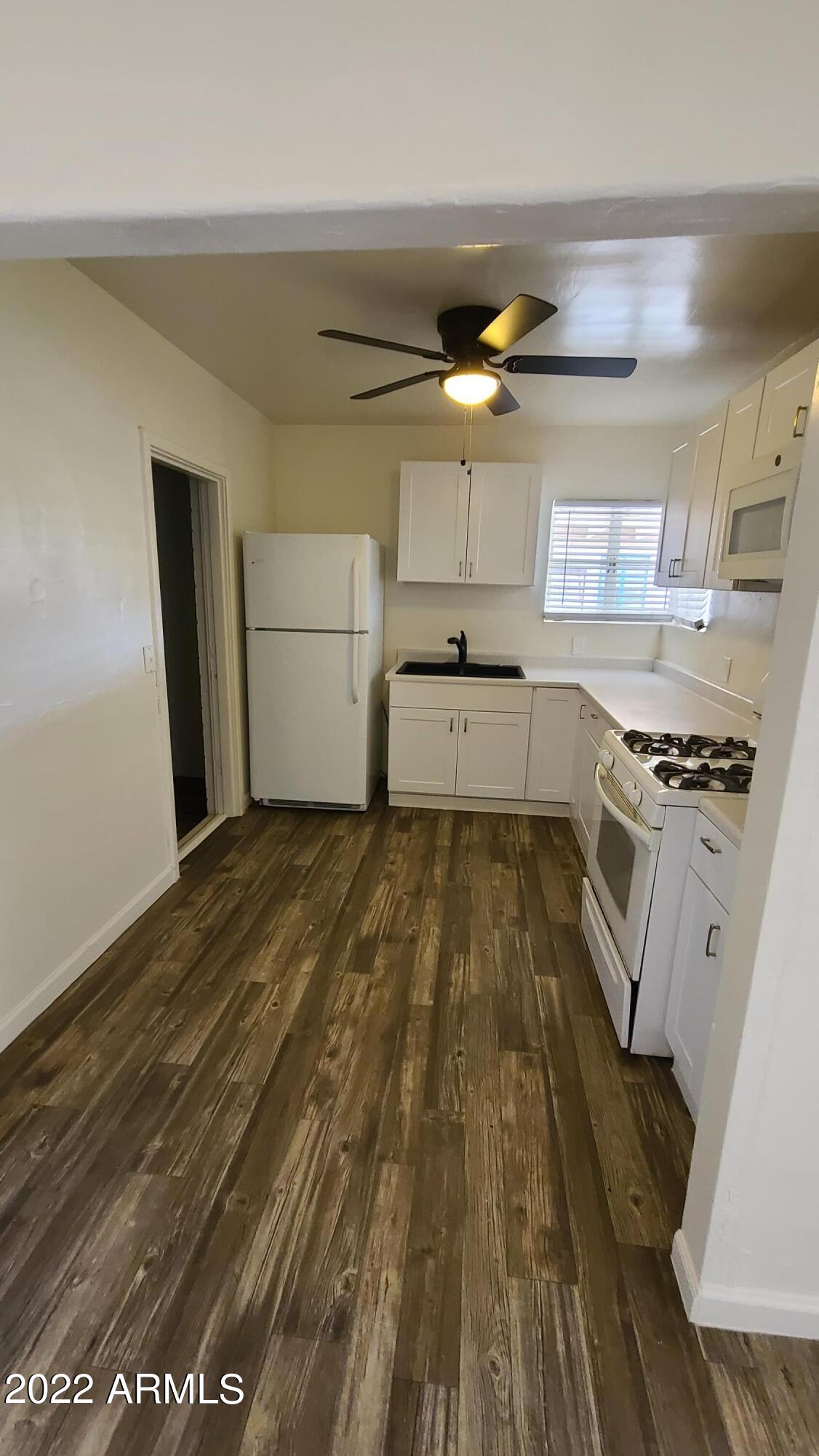 1836 East Granada Road Phoenix, AZ 85006 - Photo 7 of 25 20220324_105251