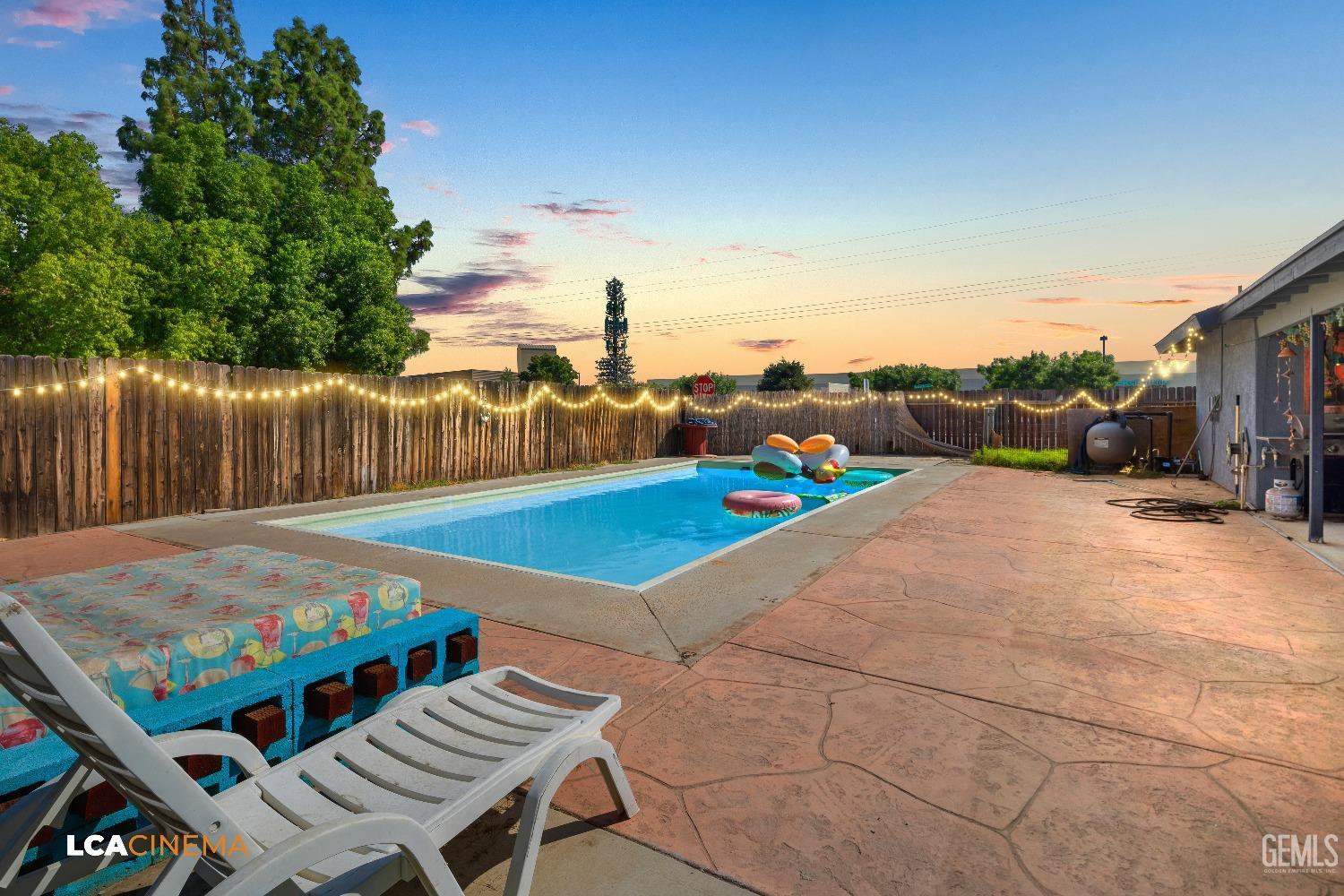 Undisclosed Address Bakersfield, CA 93306 - Photo 20 of 34 a view of a terrace with sitting area