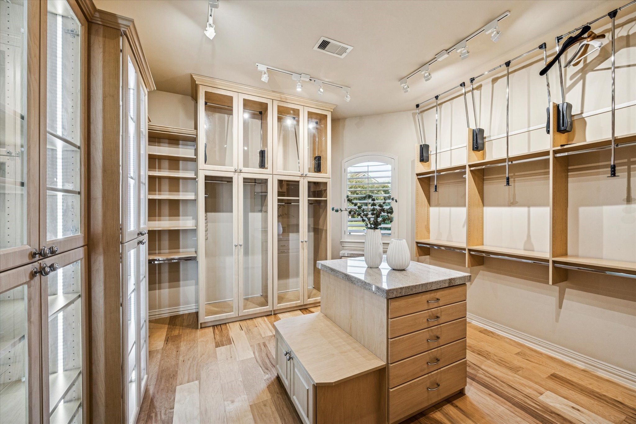 13907 Slate Creek Lane Houston, TX 77077 - Photo 16 of 29 a room with windows and furniture