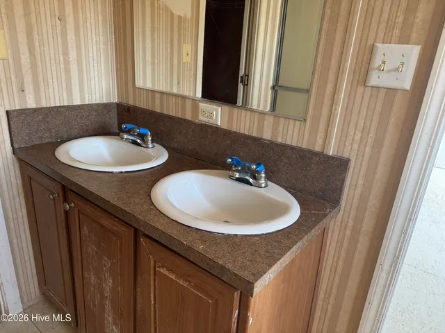 $79,900 | 2210 Old 125 Road, Halifax, NC 27839