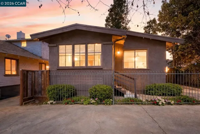 $699,999 | 2596 MacArthur Boulevard, Oakland, CA 94602