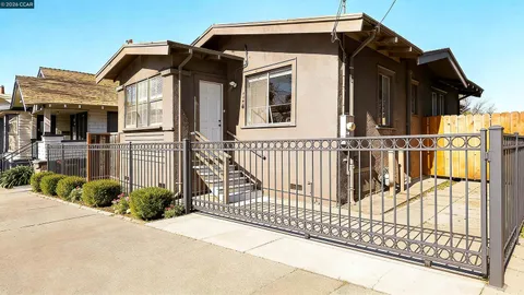 $699,999 | 2596 MacArthur Boulevard, Oakland, CA 94602