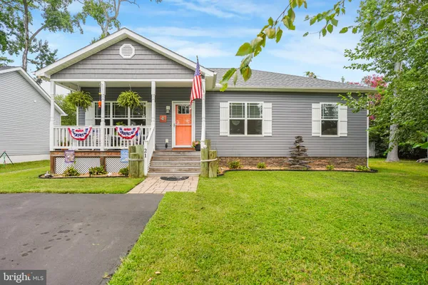 $430,000 | 21 10th Street, Colonial Beach, VA 22443
