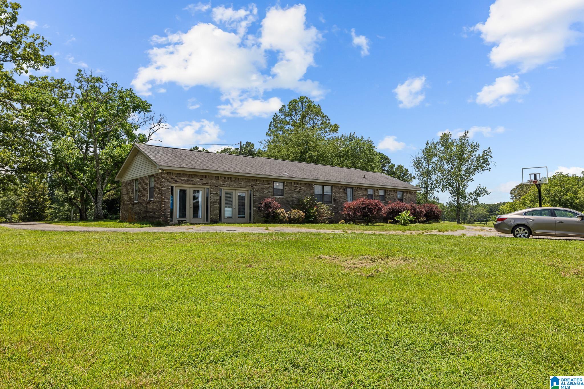 301 County Road 44 Jemison, AL 35085 - Photo 6 of 32