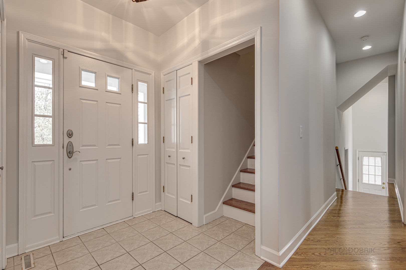 1216 Edgewood Road Lake Forest, IL 60045 - Photo 5 of 35 a view of an entryway with stairs