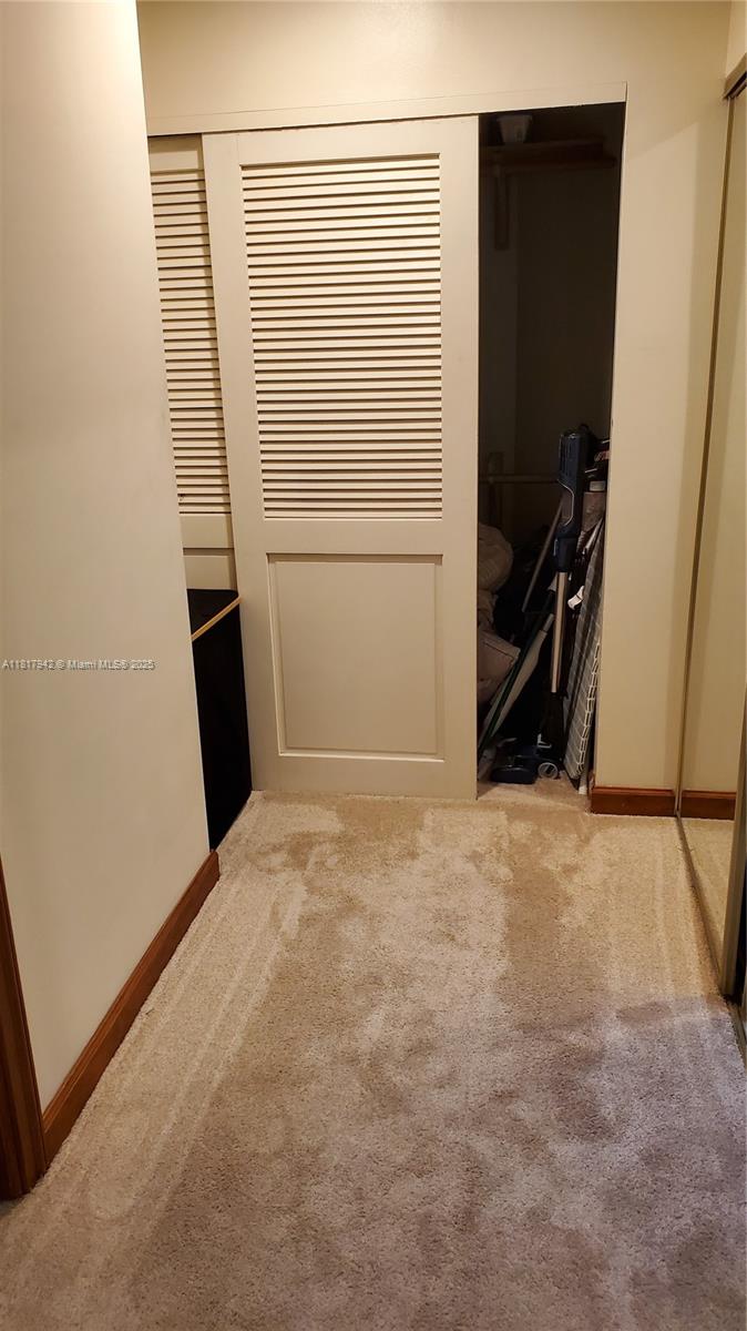 Parc Court Condominiums Plantation, FL 33324 - Photo 24 of 45 a view of closet