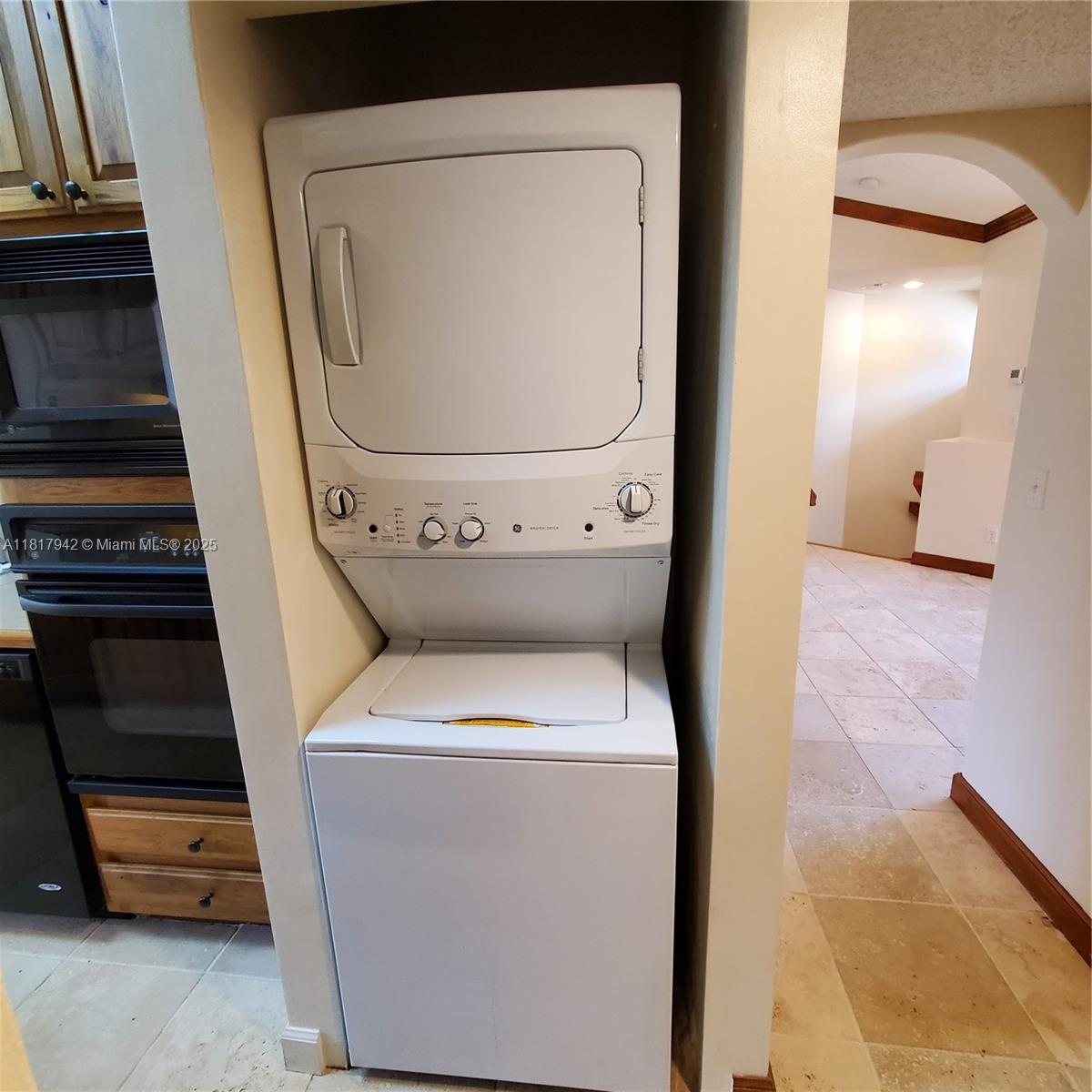 Parc Court Condominiums Plantation, FL 33324 - Photo 41 of 45 a utility room with dryer and washer