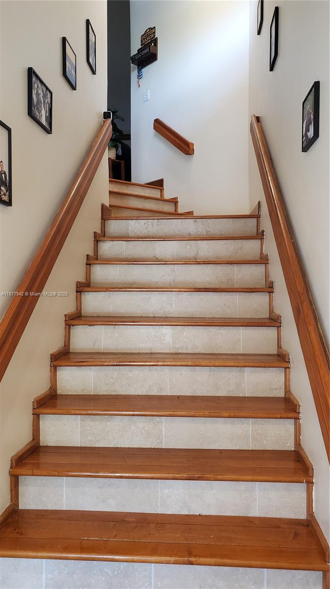 Parc Court Condominiums Plantation, FL 33324 - Photo 44 of 45 a view of entryway