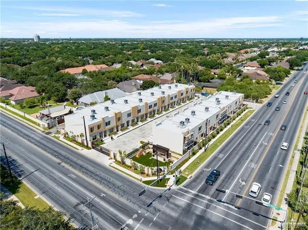 $2,700 | 225 Canary Avenue, McAllen, TX 78504