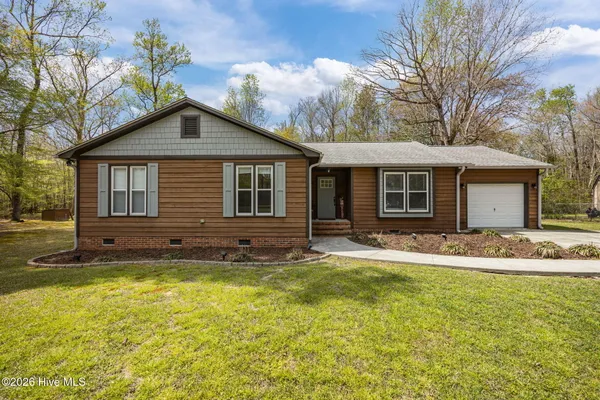 $395,000 | 110 Roland Court, Burgaw, NC 28425