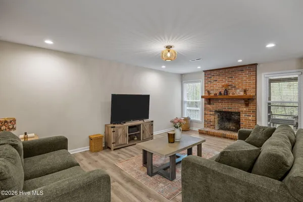 $395,000 | 110 Roland Court, Burgaw, NC 28425