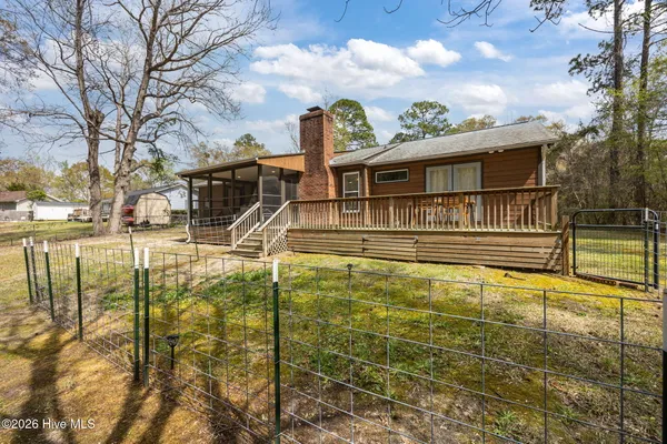 $395,000 | 110 Roland Court, Burgaw, NC 28425