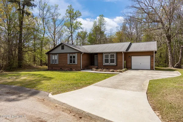 $395,000 | 110 Roland Court, Burgaw, NC 28425