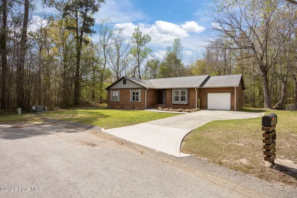 $395,000 | 110 Roland Court, Burgaw, NC 28425