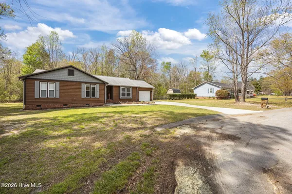 $395,000 | 110 Roland Court, Burgaw, NC 28425