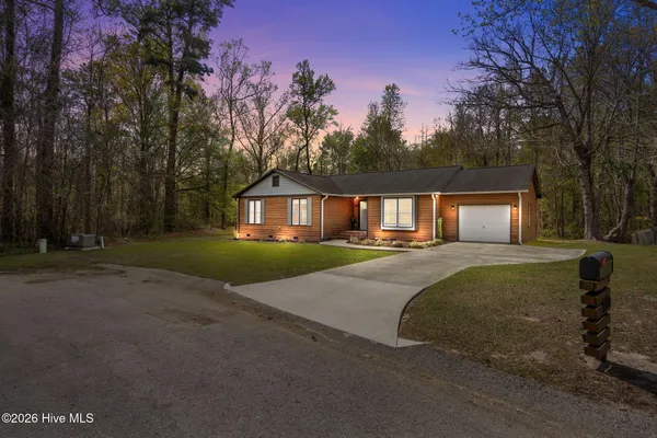 $395,000 | 110 Roland Court, Burgaw, NC 28425