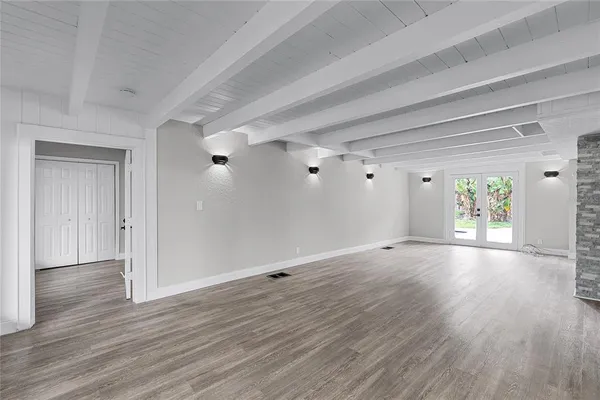 $6,000 | 311 East 8th Avenue, Windermere, FL 34786