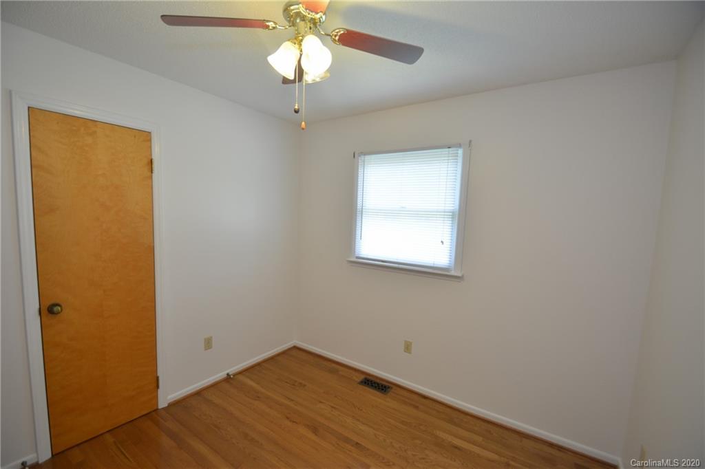 323 Pinkney Road Dallas, NC 28034 - Photo 21 of 36 Gallery Image 21