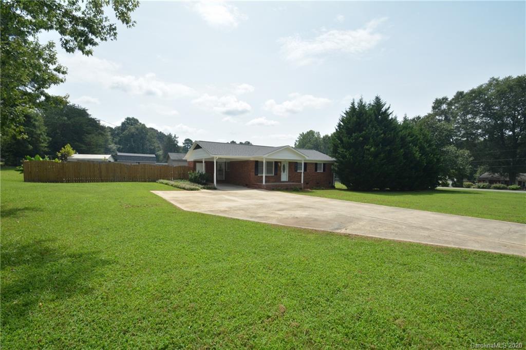323 Pinkney Road Dallas, NC 28034 - Photo 35 of 36 Gallery Image 35