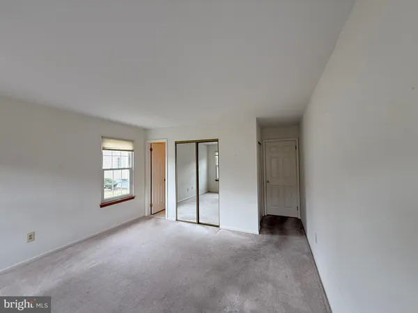 $329,000 | 21 Pioneer Court, Ewing, NJ 08628