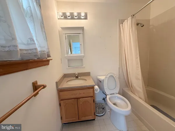 $329,000 | 21 Pioneer Court, Ewing, NJ 08628