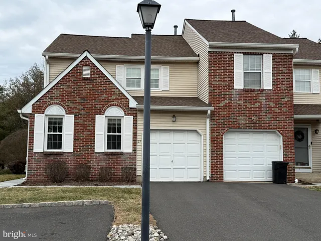 $329,000 | 21 Pioneer Court, Ewing, NJ 08628