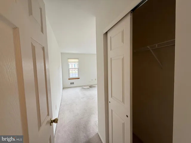 $329,000 | 21 Pioneer Court, Ewing, NJ 08628