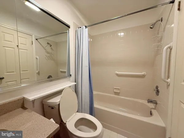 $329,000 | 21 Pioneer Court, Ewing, NJ 08628