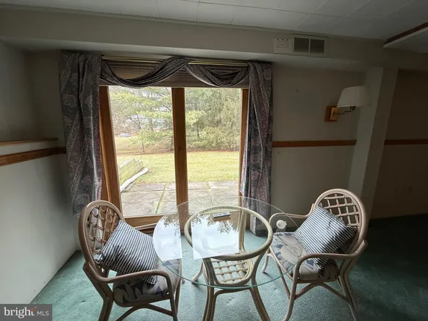 $329,000 | 21 Pioneer Court, Ewing, NJ 08628