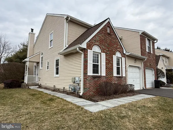 $329,000 | 21 Pioneer Court, Ewing, NJ 08628