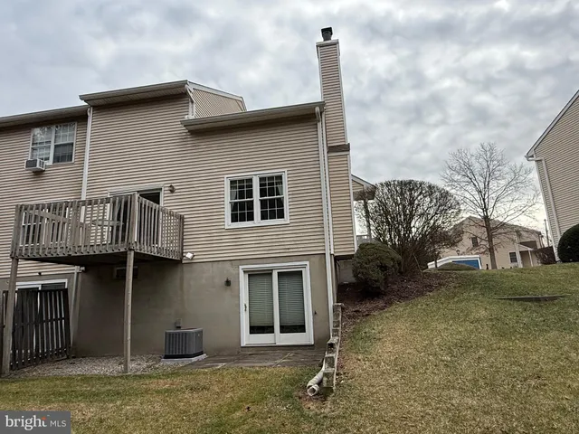 $329,000 | 21 Pioneer Court, Ewing, NJ 08628