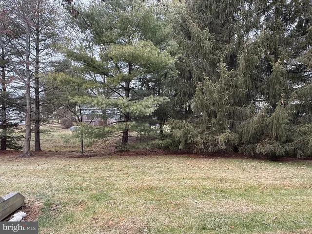 $329,000 | 21 Pioneer Court, Ewing, NJ 08628