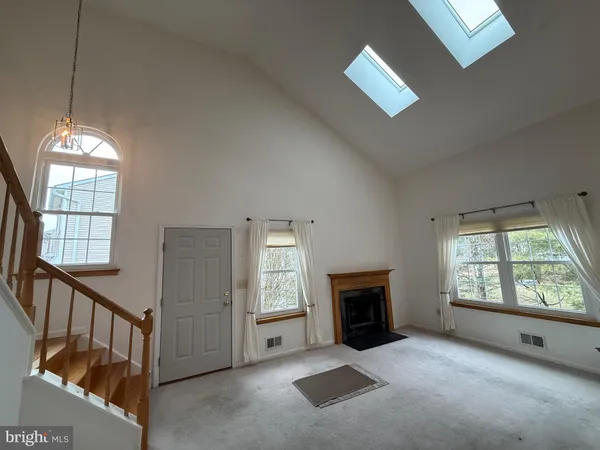 $329,000 | 21 Pioneer Court, Ewing, NJ 08628