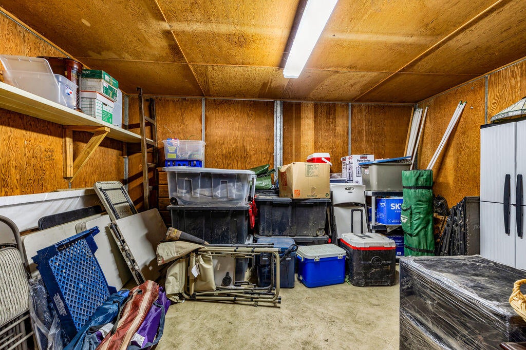 900 Hamilton Road Jacksonville, OR 97530 - Photo 143 of 159 HR(137)