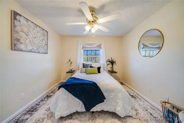 $249,950 | 577 South Robbs Lane, Pekin, IN 47165